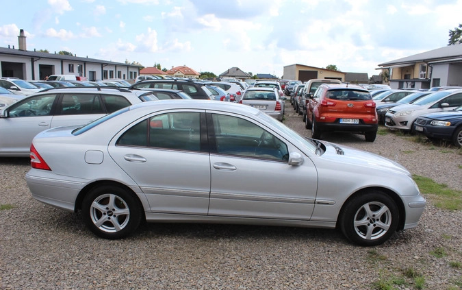 Mercedes-Benz Klasa C cena 23900 przebieg: 225579, rok produkcji 2004 z Poznań małe 172